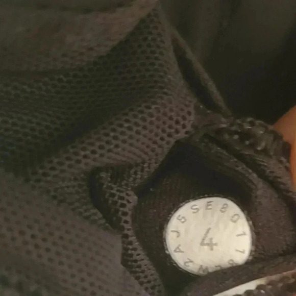 Lululemon Bring the Energy Back Black  Sz 4 Padded String - Picture 6 of 6